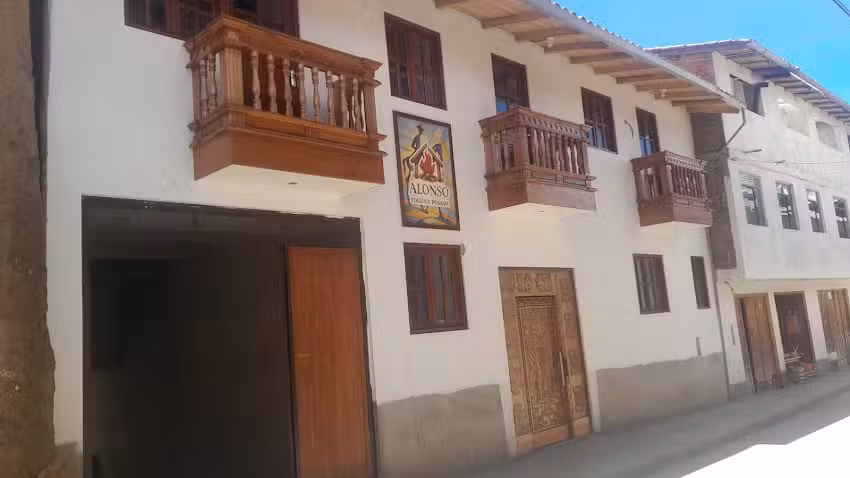 Alonso, Fogon y Posada