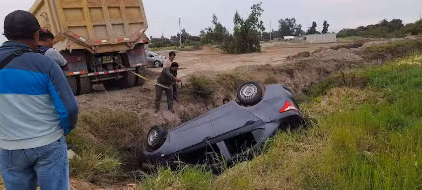 Cabeza de Toro, lateral 6