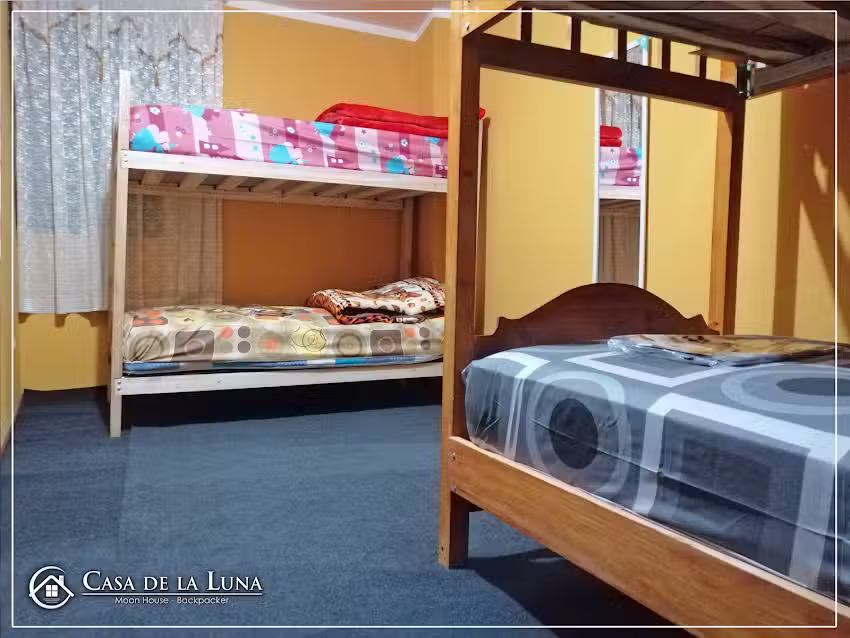 Casa de la Luna – Moon House Hostal