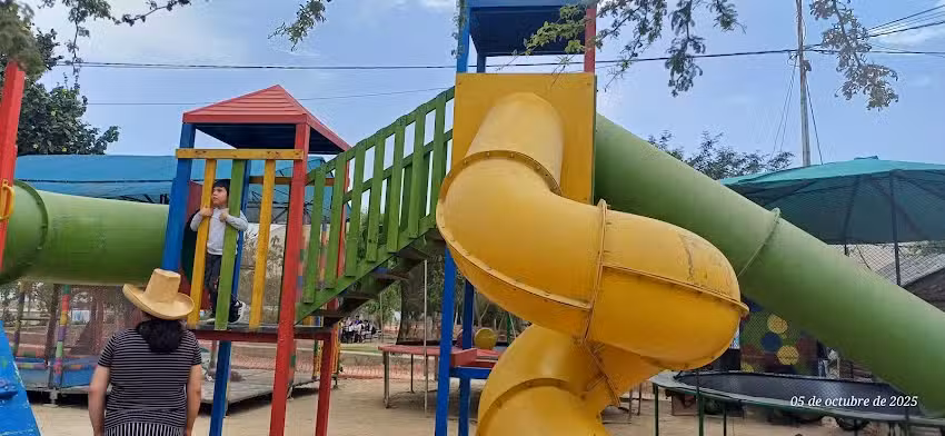 Complejo Ecoturístico Laguna de Conache