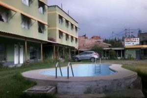 complejo turistico carhuaz