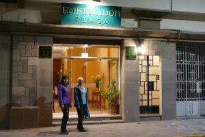 Emperador Plaza Hotel