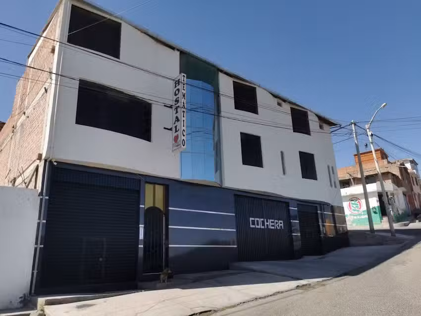 FANSY hostal tematico