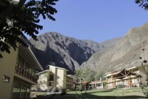 Fundo Hotel Ayarpongo Churin