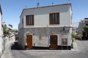 Heads In Beds Hostel