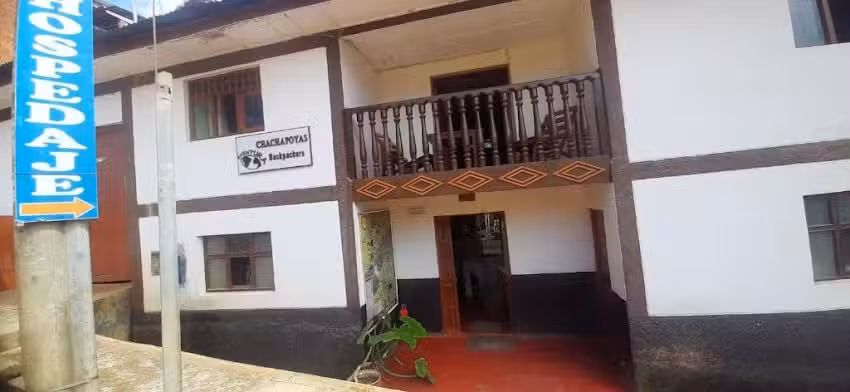 HOSPEDAJE AVENTURA BACKPACKERS