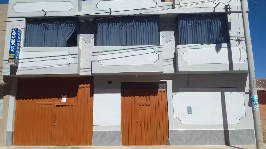 Hospedaje La Chinita – Cochera