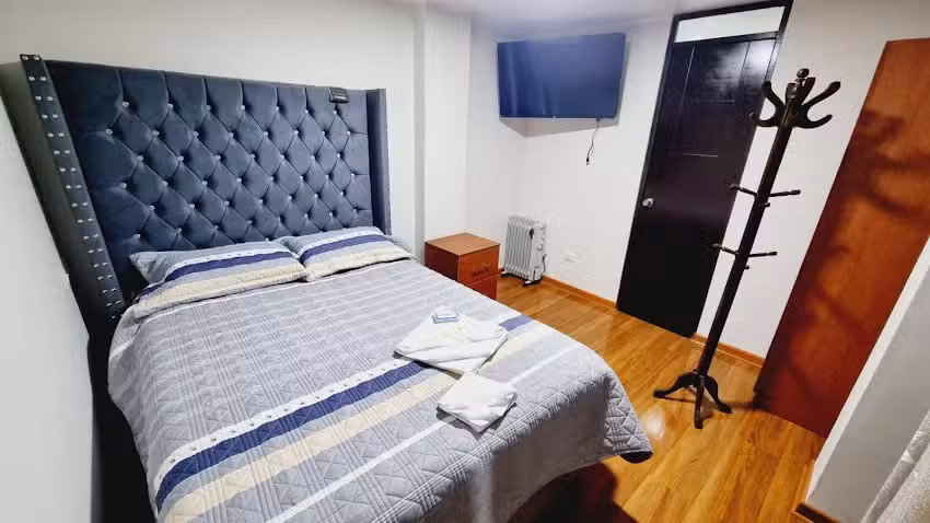 Hospedaje «Sarita Colonia»