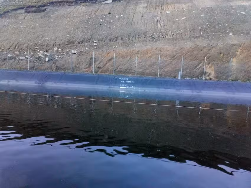 hospedaje y lavanderia «FLORES»