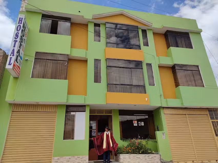 HOSTAL AMAZONAS – COLCA PERU