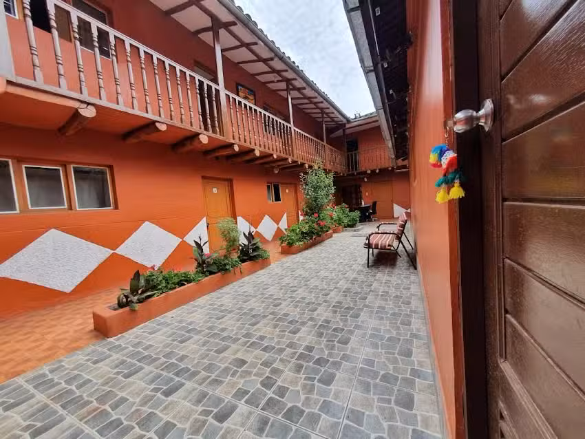 Hostal Calicanto OLLANTAYTAMBO