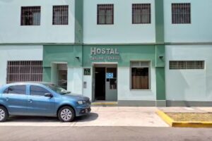 Hostal Carlos Tenaud