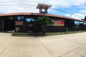Hostal Guacamayos Pucallpa