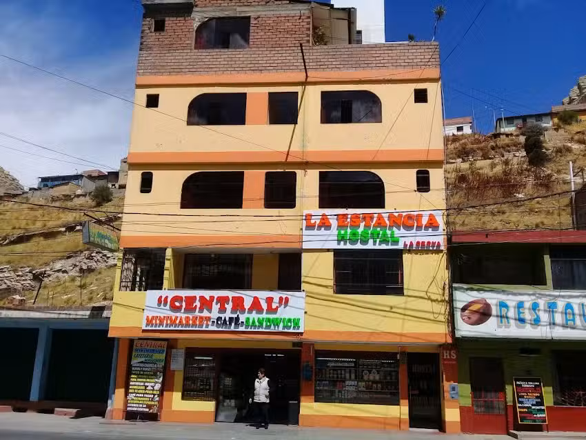 Hostal La Estancia 1070 La Oroya