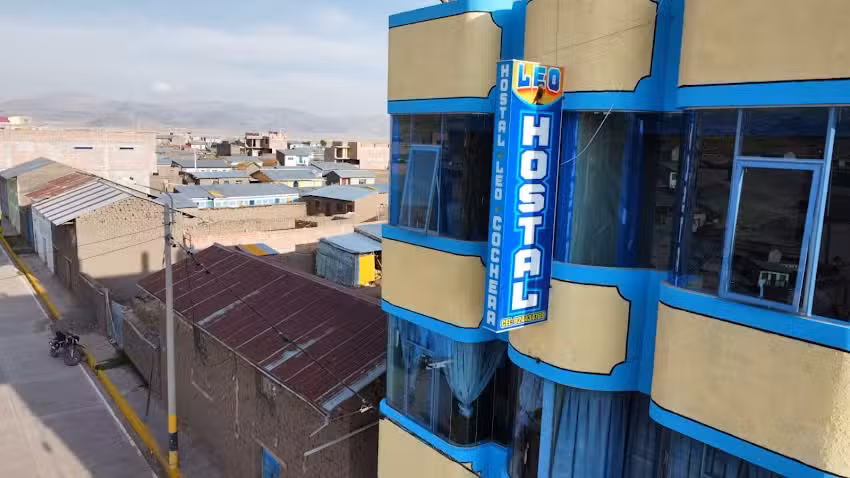 HOSTAL LEO HUAYRAPATA