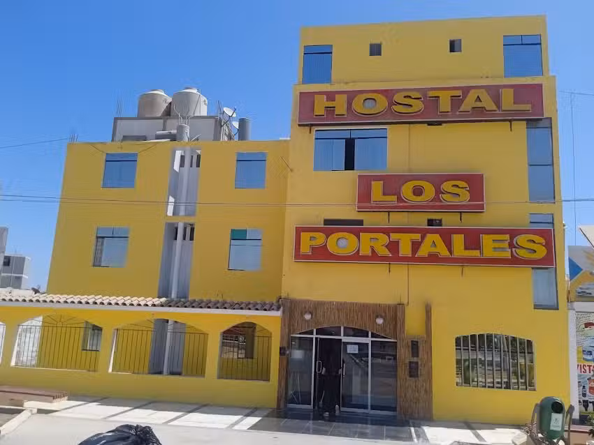 Hostal «Los Portales De Marcona»
