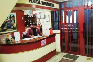 HOSTAL MONUMENTAL a 1/2 cuadra de la Plaza de Armas – Cajamarca