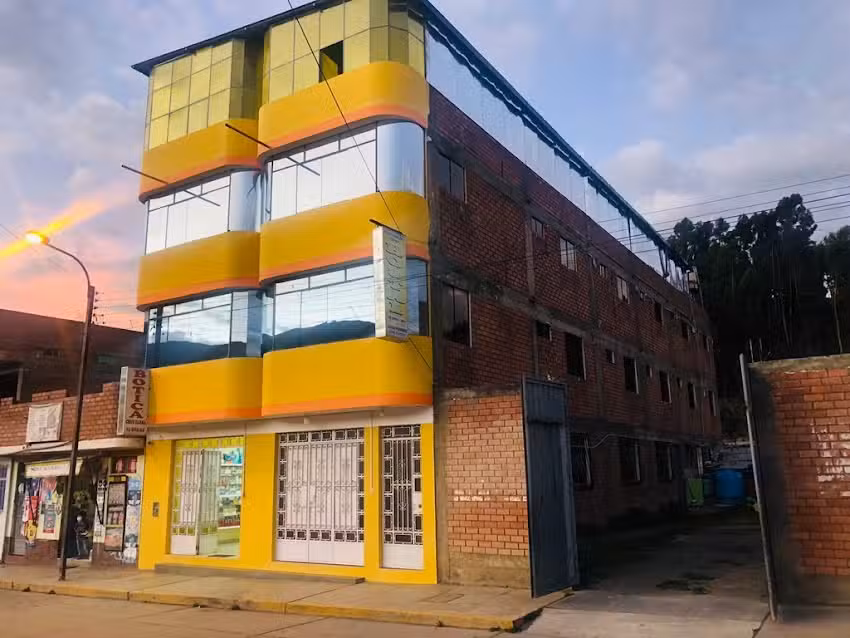 Hostal Pastoruri Inn