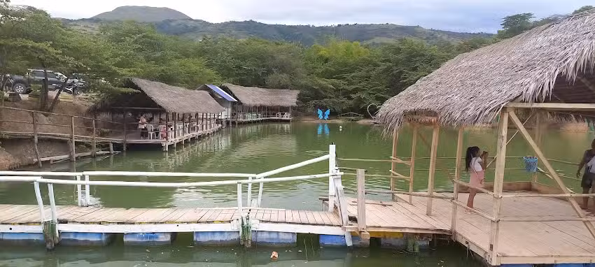 Hostal Real Suit’s