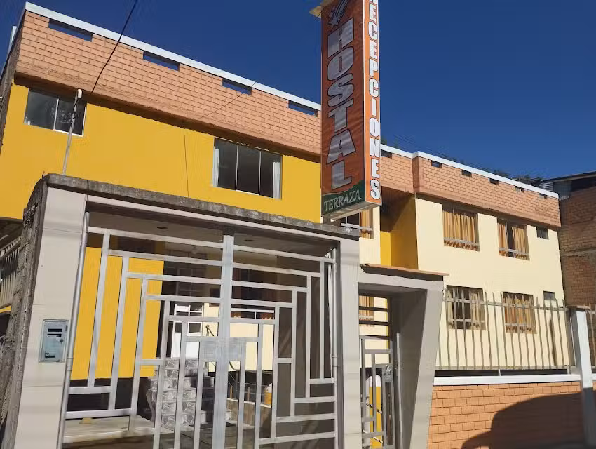 HOSTAL RECEPCIONES TERRAZA HUARIACA