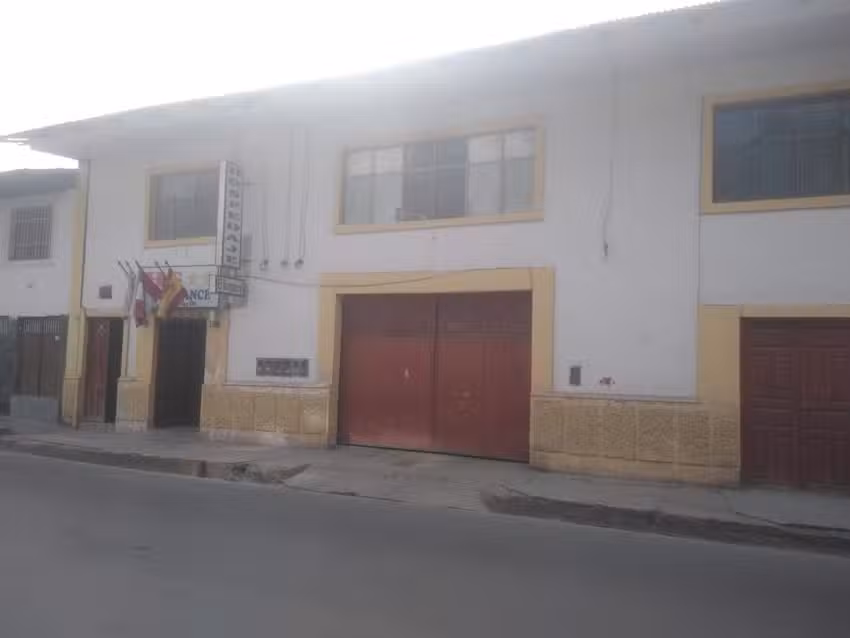 Hostal «ROGER ‘s»