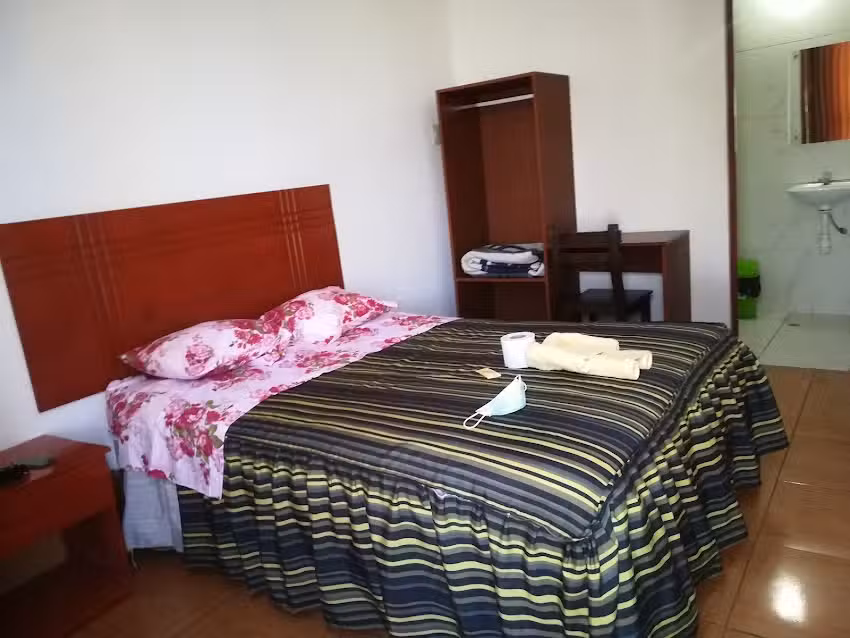 HOSTAL TEO
