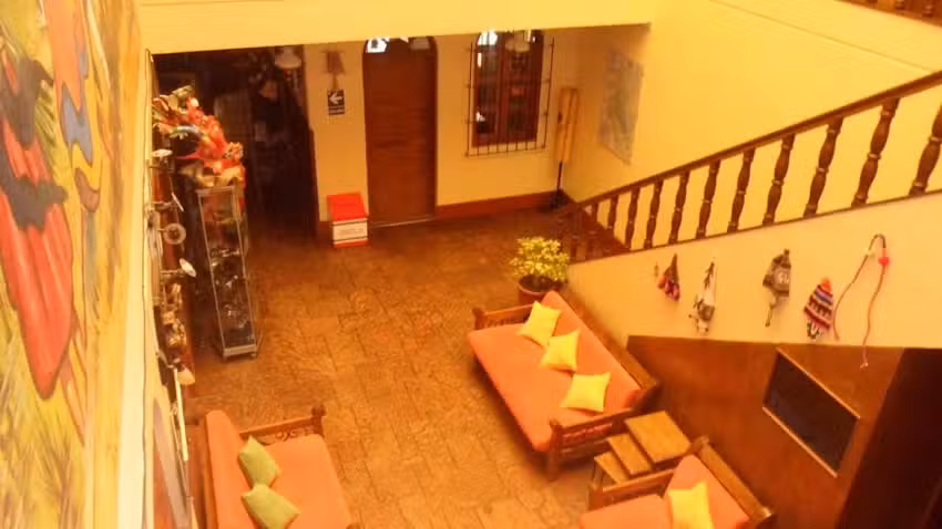 Hostel Sillustani Inn Puno