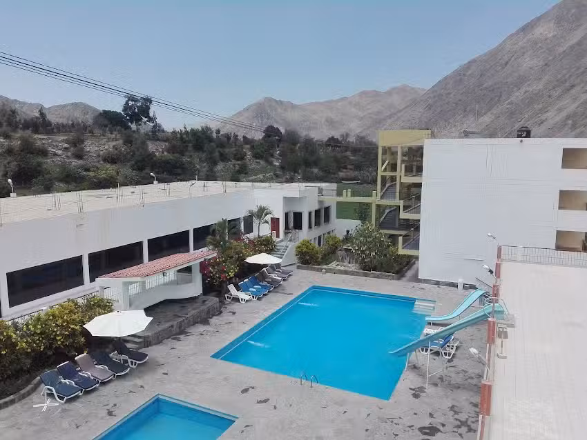 Hotel Campestre Embassy Lunahuana