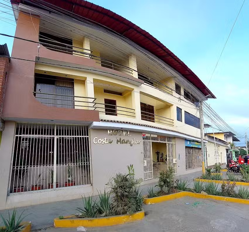 HOTEL COSTA MANGLAR