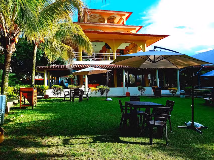 Hotel Encantos del Vraem