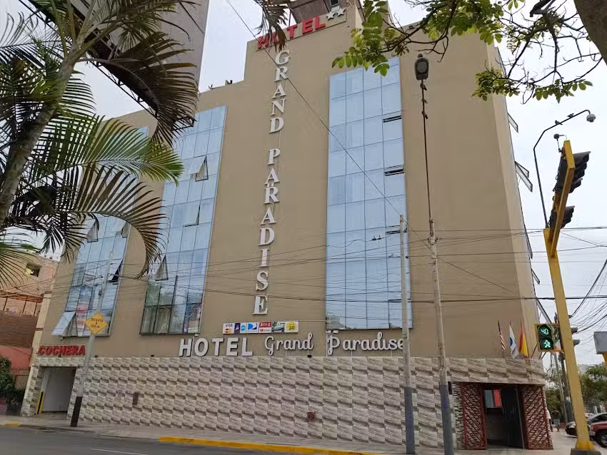 Hotel Grand Paradise