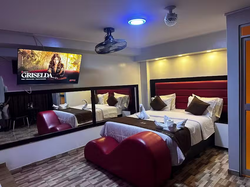 HOTEL JACUZZI «LIMA SUITE”