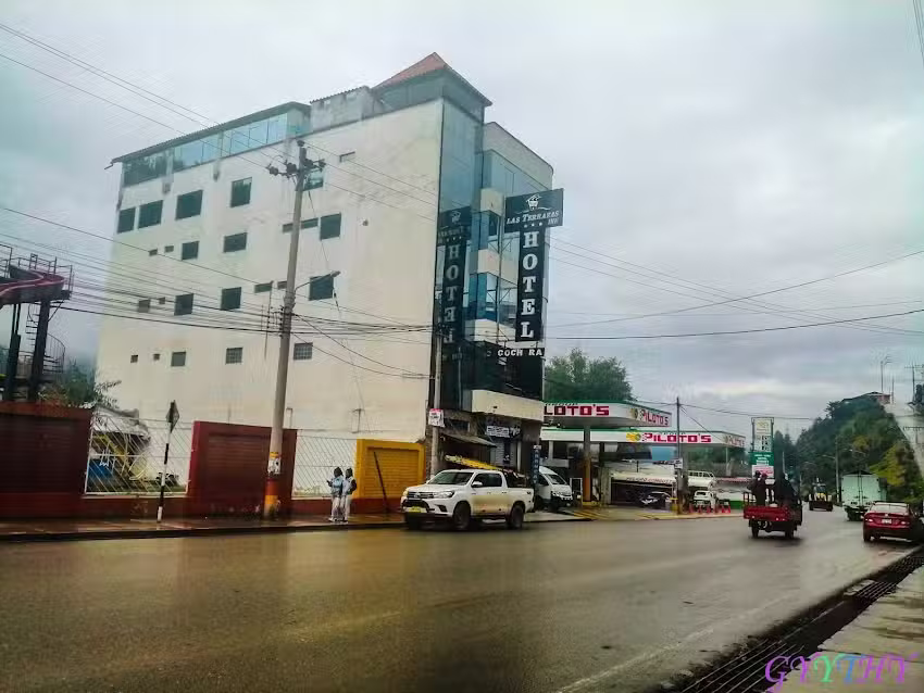 HOTEL LAS TERRAZAS INN