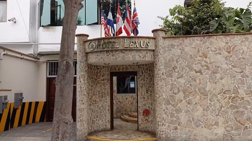 Hotel Lexus