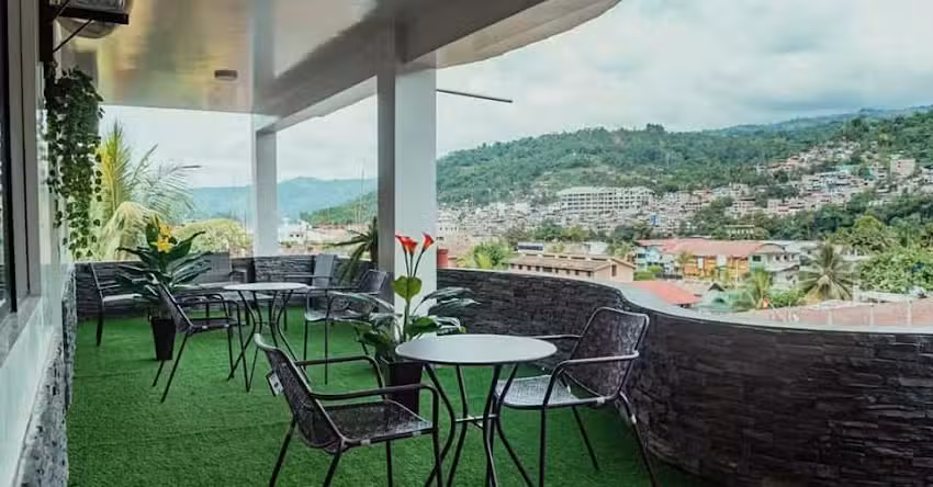 Hotel Los Ficus Kimbiri