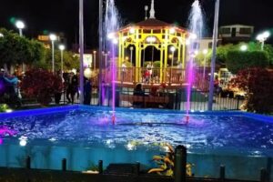 Hotel Piscina «Aura»