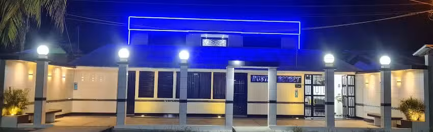 HOTEL REYBET en Santa Lucia-Uchiza- provincia de Tocache departamento de San Martin.