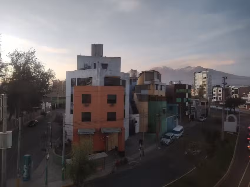 Hotel Riviera Tahuaycani