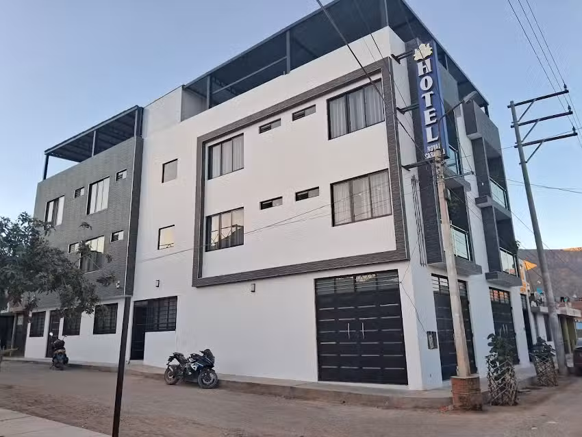 HOTEL ROYAL CARAVELI