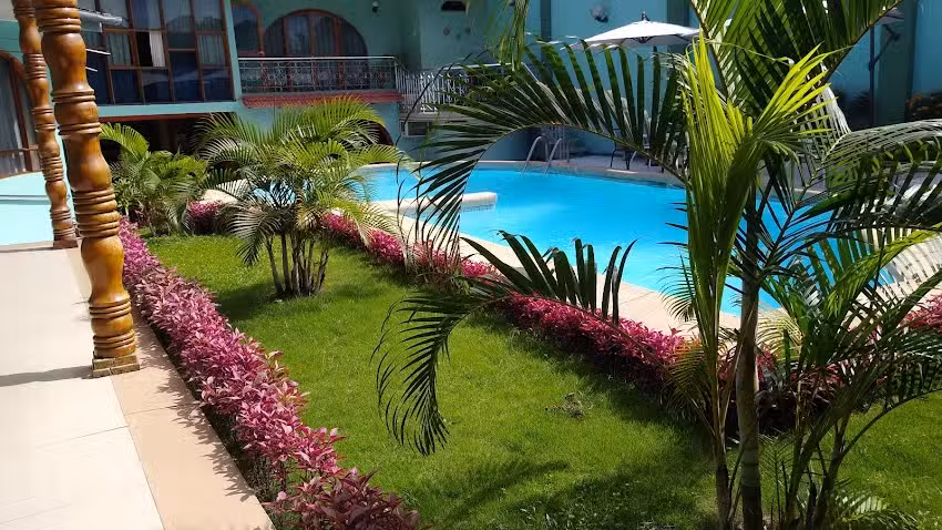 Hotel & Suites La Posada De Lobo