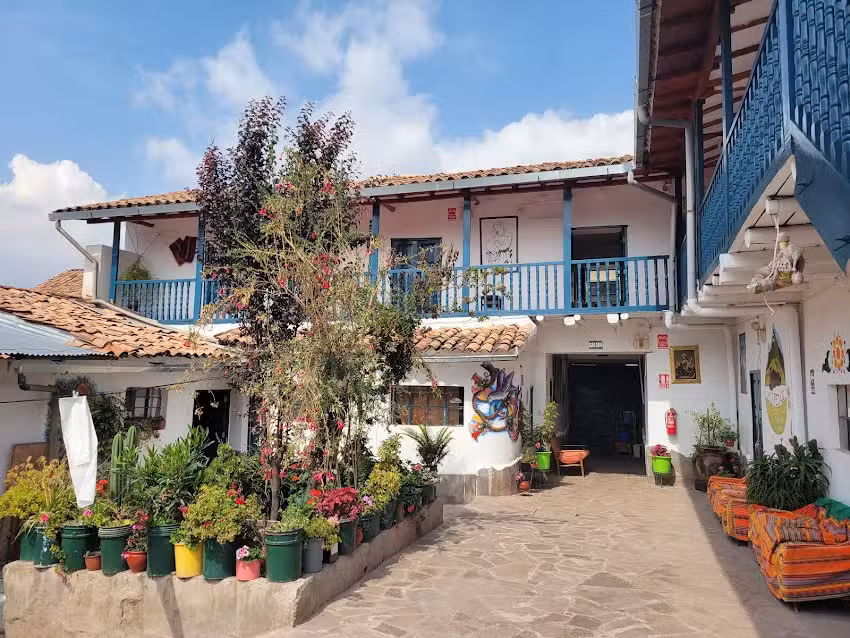 La Estacion San Pedro