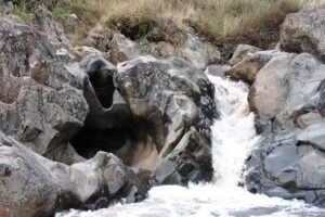 Laguna Baños del Inka Caserio Caxas