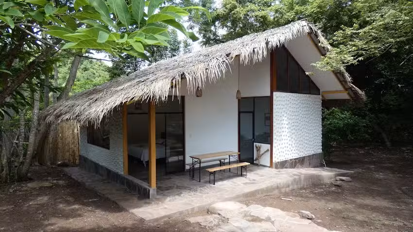 Los Bungalos de Santa Ana