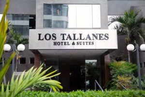 Los Tallanes Hotel & Suites