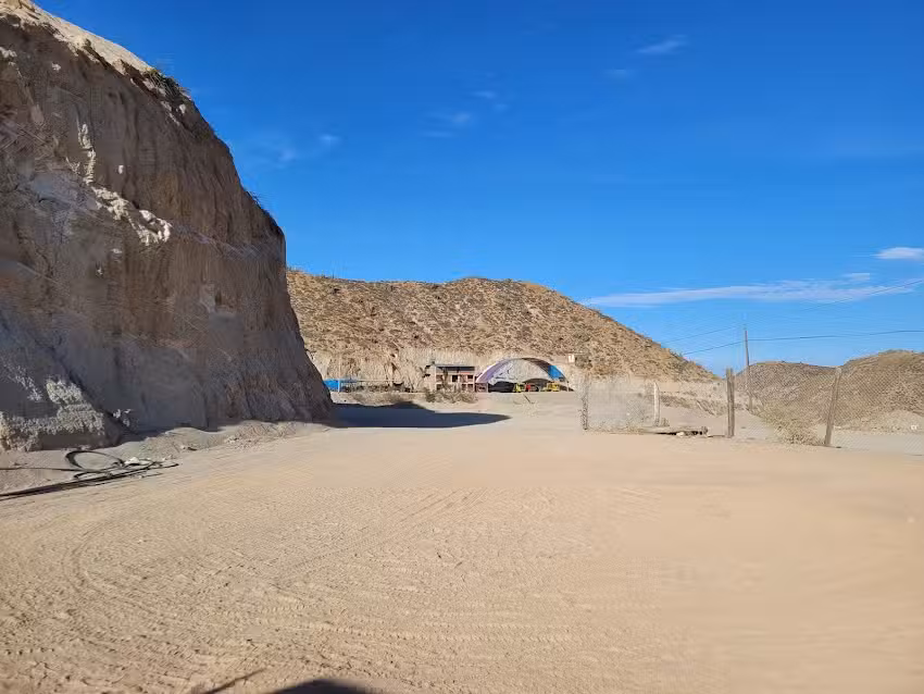 Minera La Y EIRL, YANAQUIHUA