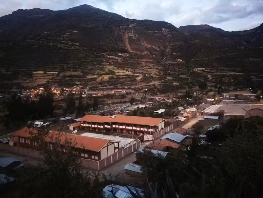 Mirador de Lloqllasqa – Totos