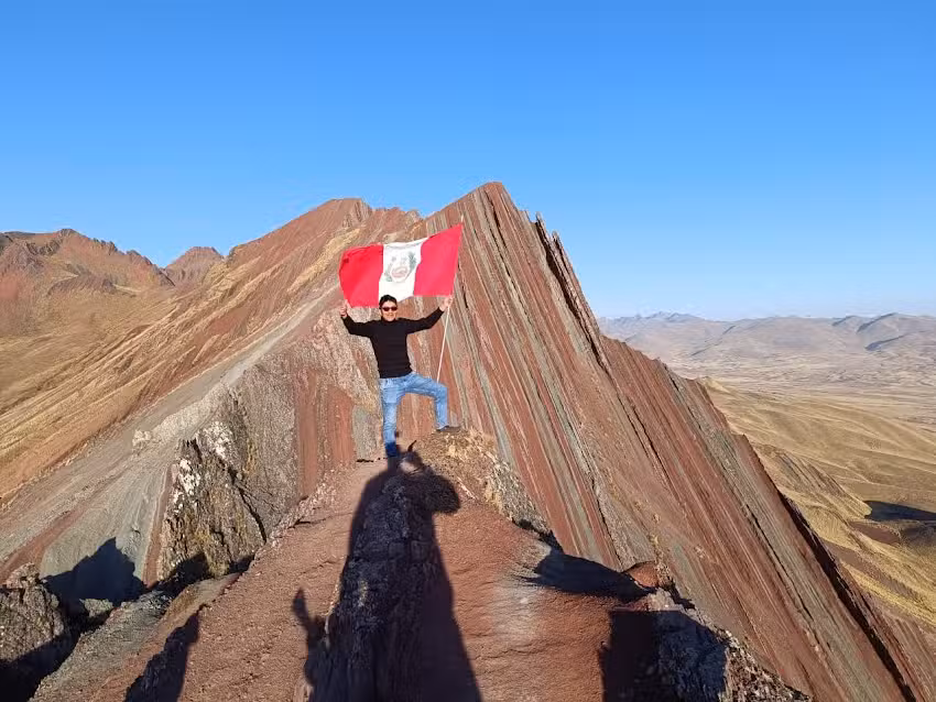 Pallay Punchu. Occobamba Marangani