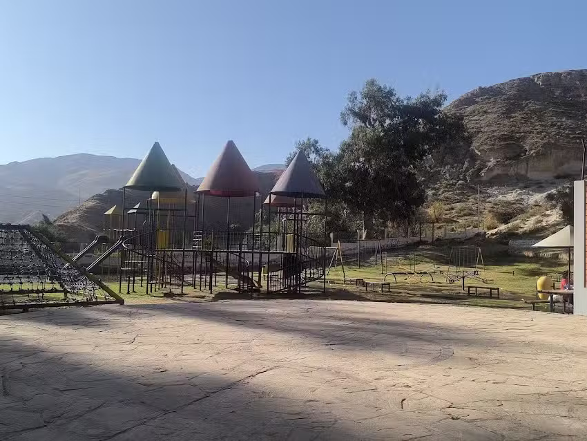 Piscinas al Aire Libre de Yura