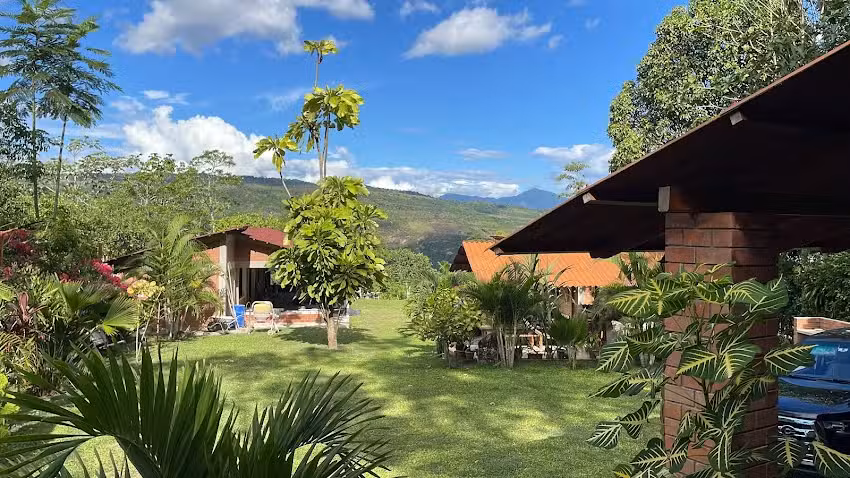 Pisqu Wasi Lodge & Camping