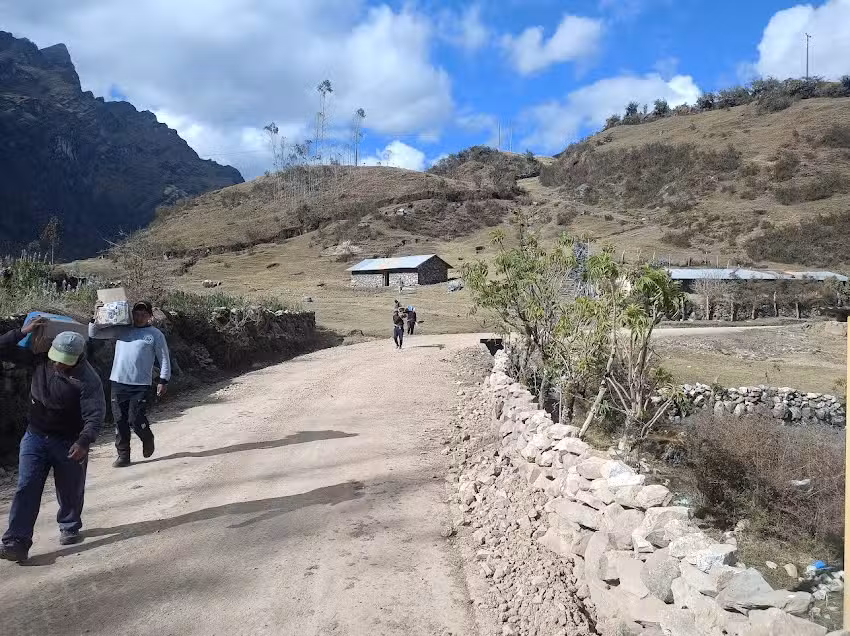 Pueblo de Pampaconas -Vilcabamba